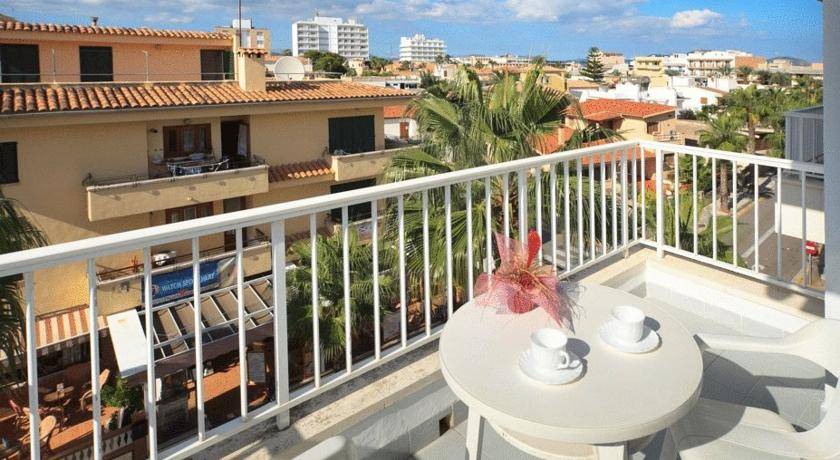 Mar Brava Apartments 1