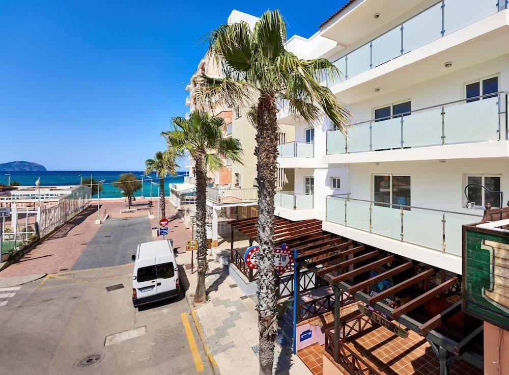 Apartamentos Charlys Can Picafort 1