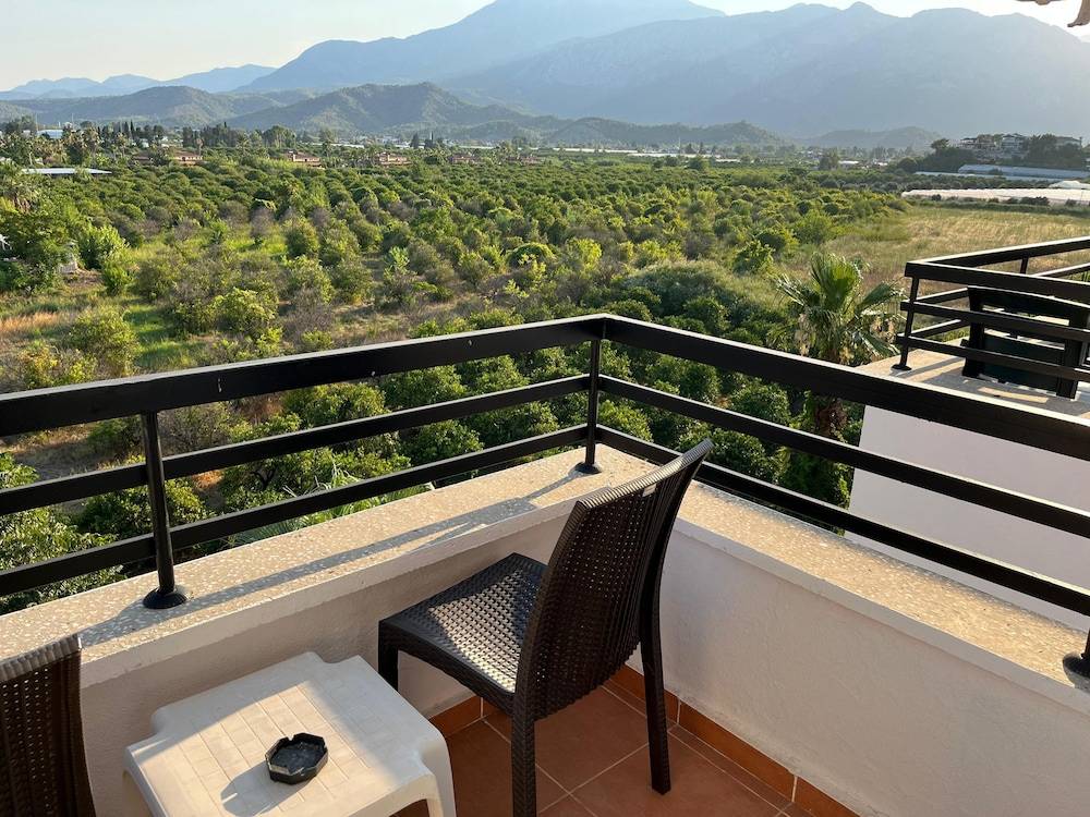 Malibu Garden Resort 1