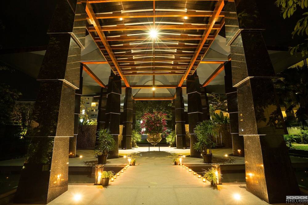 Peace Laguna Resort & Spa 2