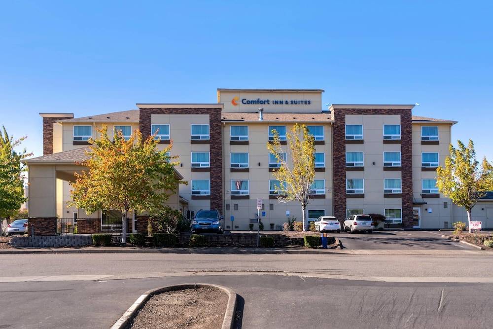 Comfort Inn & Suites Salem Northeast 1