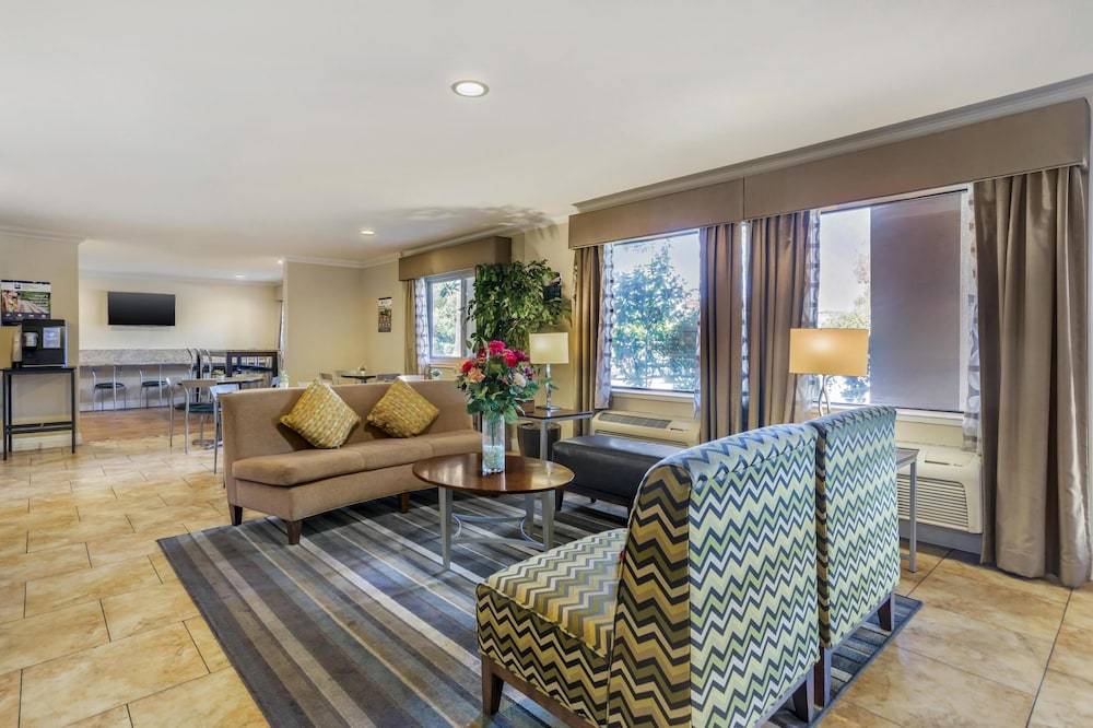 Best Western Plus Pleasanton Inn 2