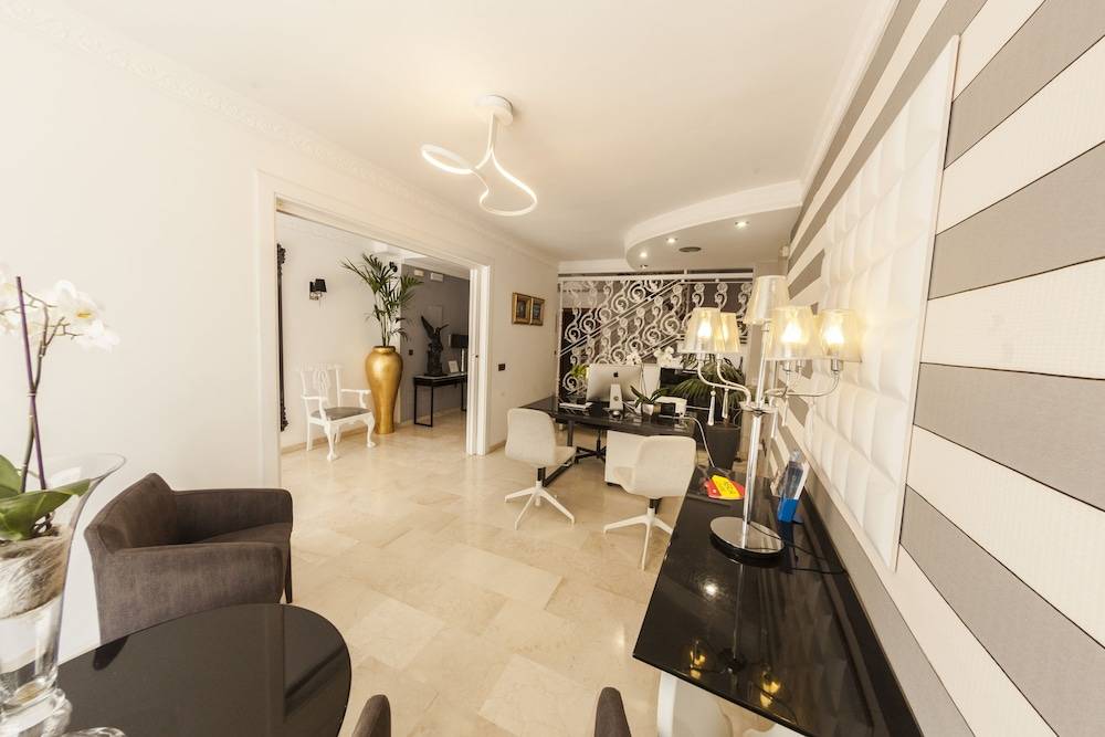 Apartamentos Abril 2