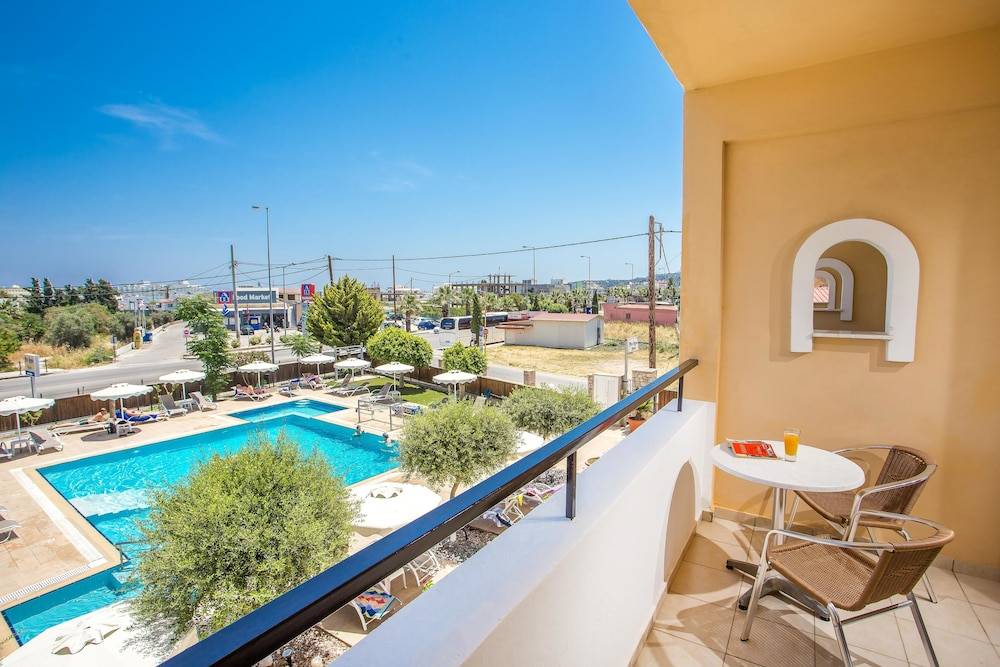 Mon Repos Hotel 1