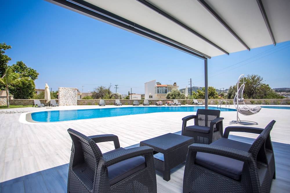 Madison Boutique, Faliraki 1