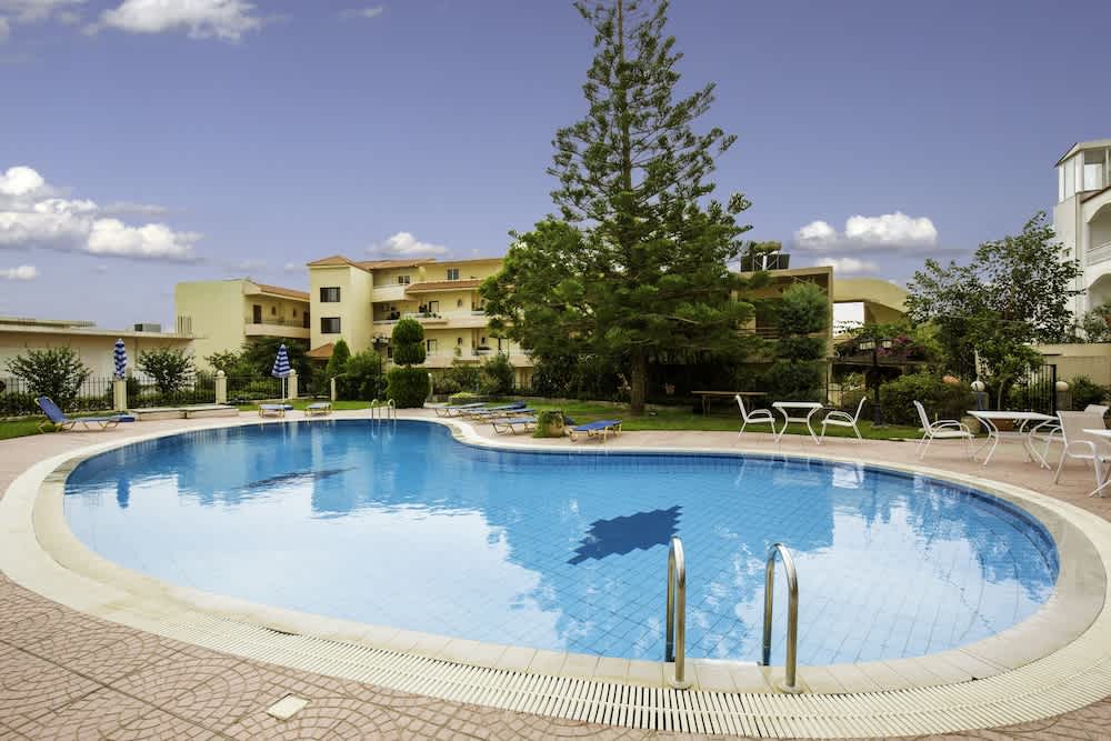 Lyristis Dinos Studios & Apartments 1