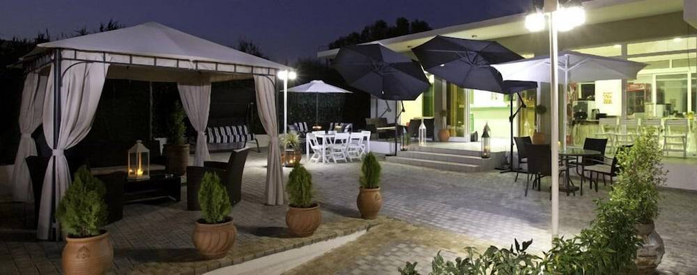 Anelia Boutique Studios & Apartments 1