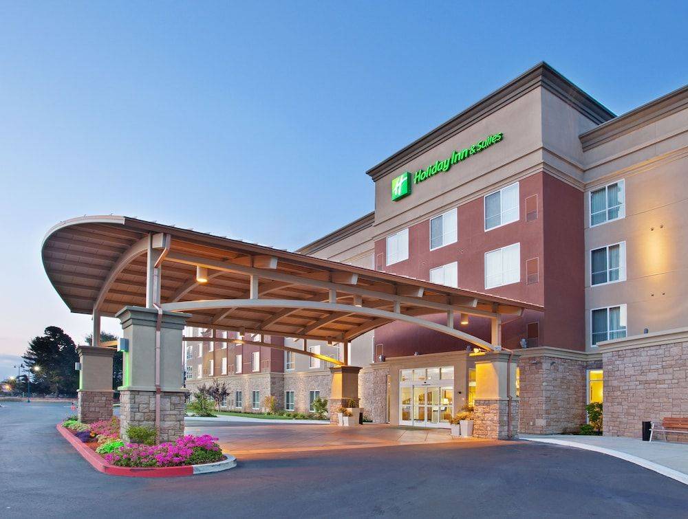 Holiday Inn & Suites OAKLAND - AIRPORT by IHG 1