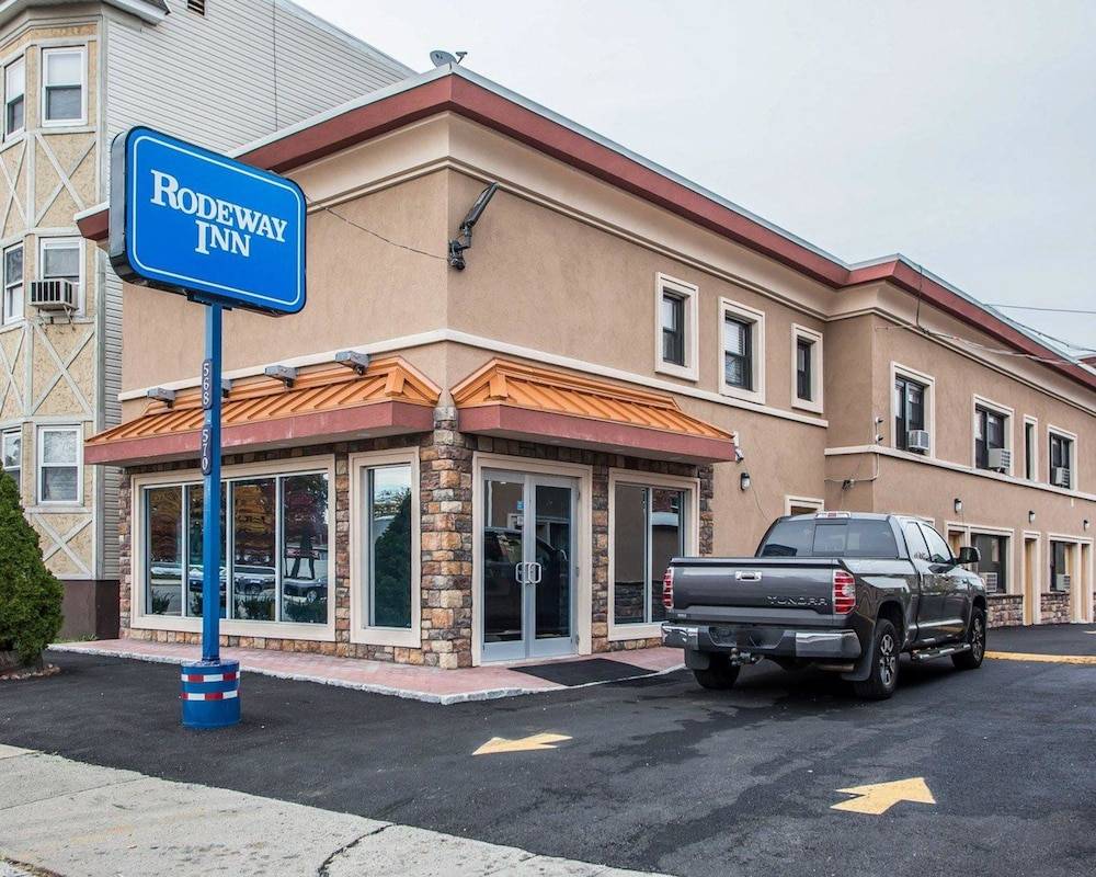 Rodeway Inn Belleville 1