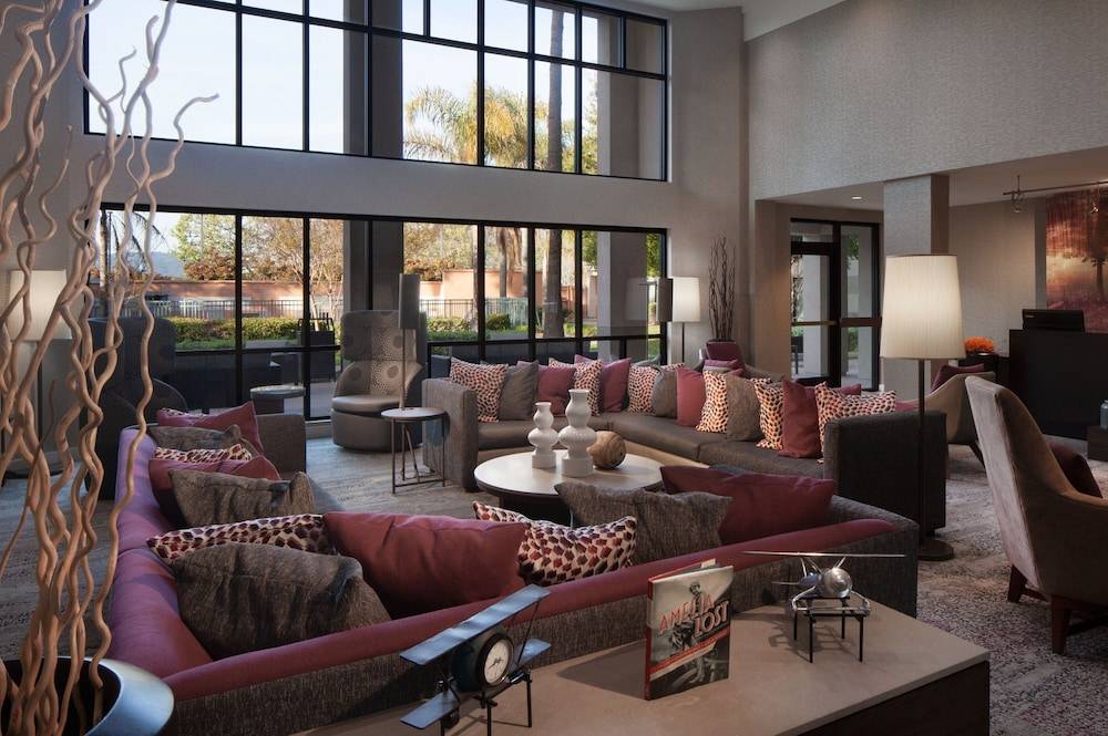 Courtyard by Marriott Oakland Airport 2