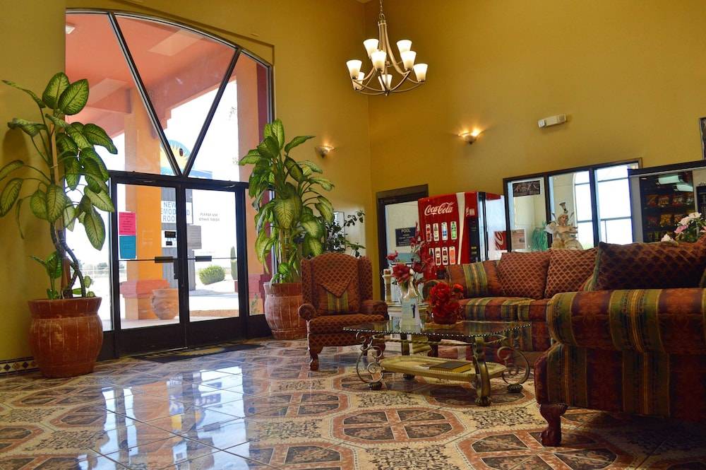Days Inn by Wyndham Carlsbad 2