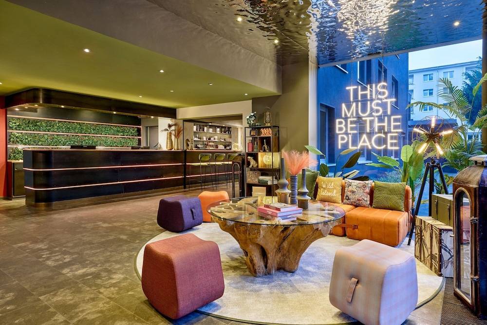 the Deutz, a Tribute Portfolio Hotel 2
