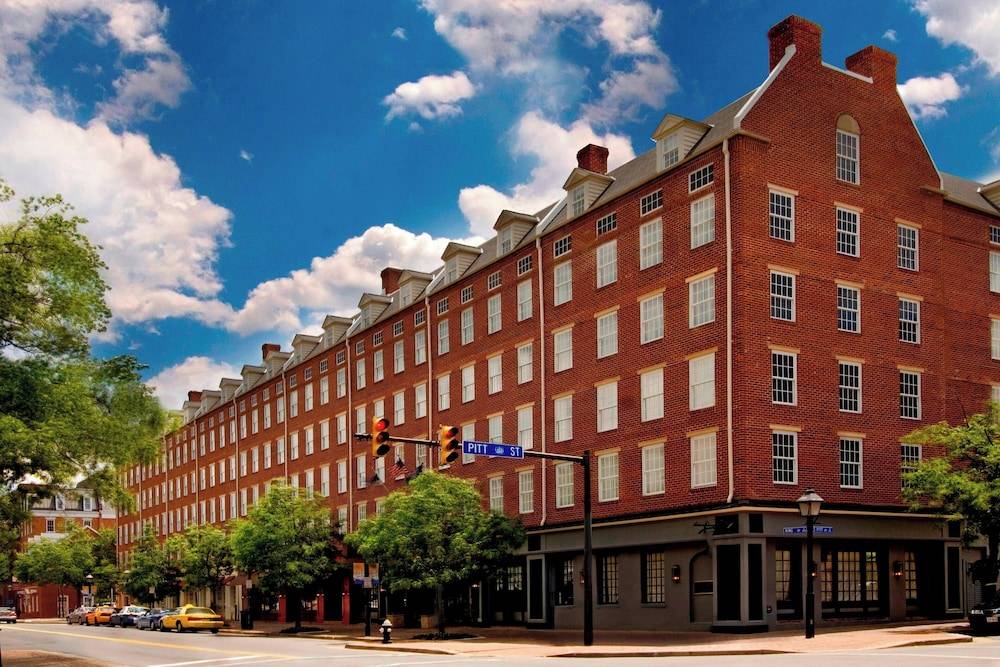 The Alexandrian Old Town Alexandria, Autograph Collection 1