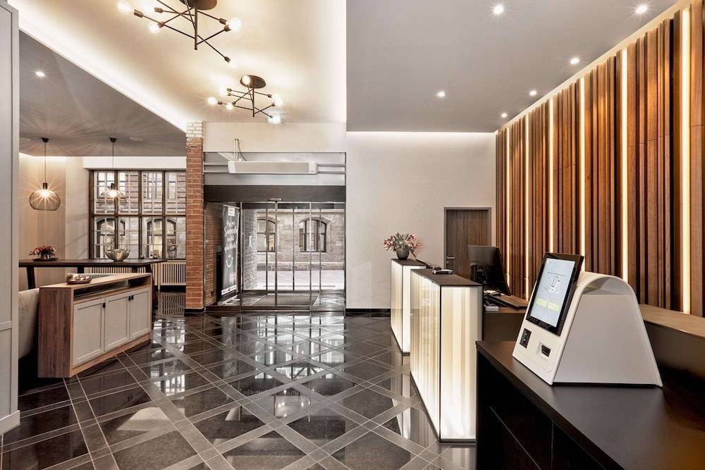 H+ Hotel Bremen 2