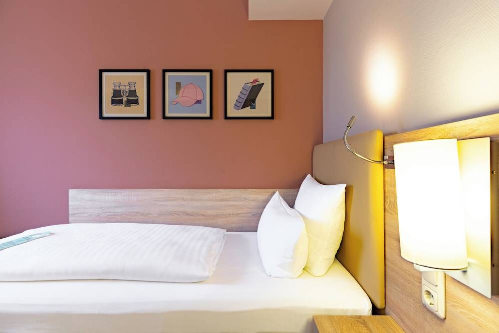 Garner Hotel Bremen North by IHG 2