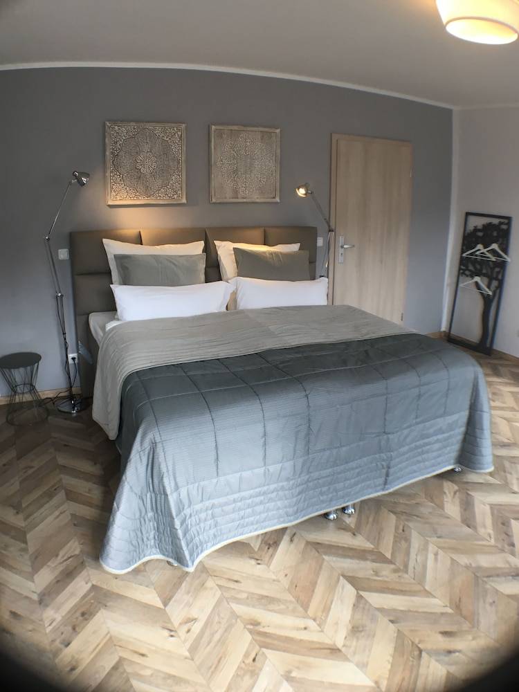 TM Suites 2