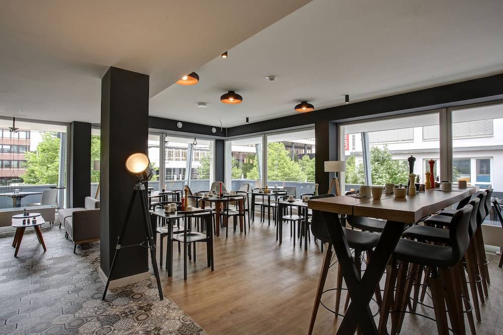 Vienna House Easy by Wyndham Dortmund City 1
