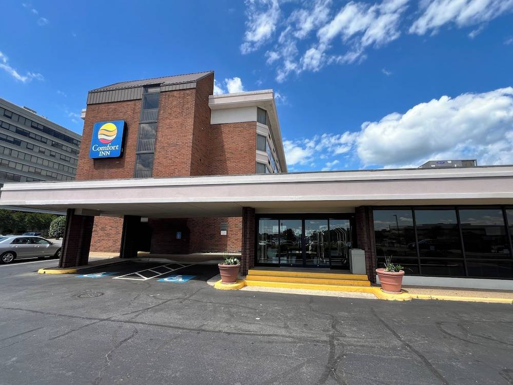 Comfort Inn Springfield 1