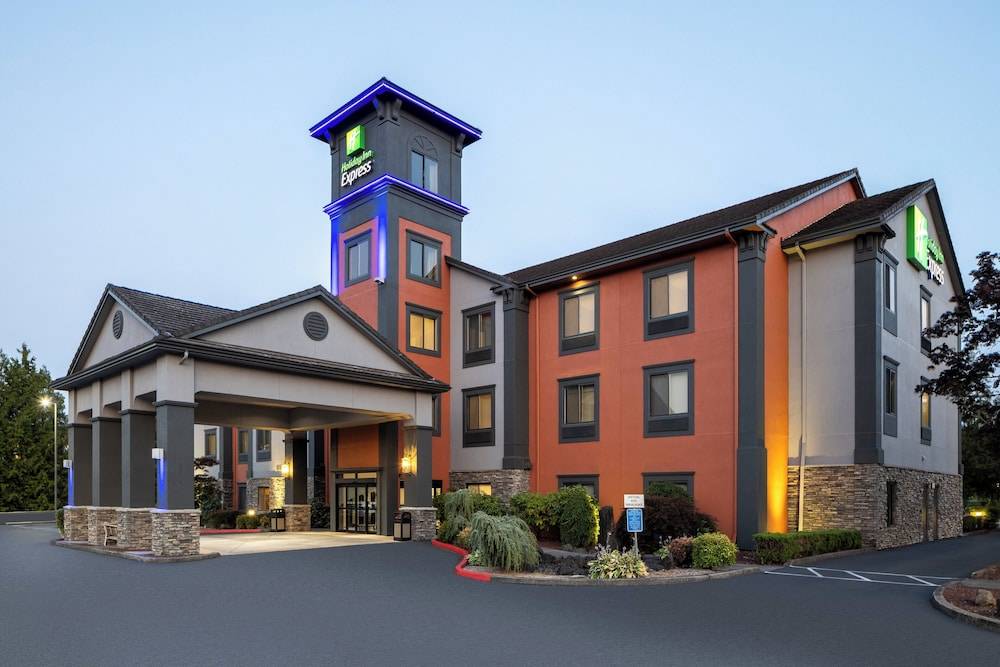 Holiday Inn Express VANCOUVER NORTH - SALMON CREEK by IHG 1