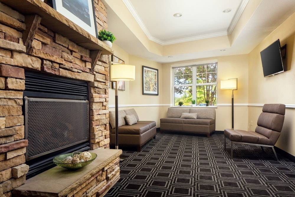 TownePlace Suites by Marriott Springfield 2