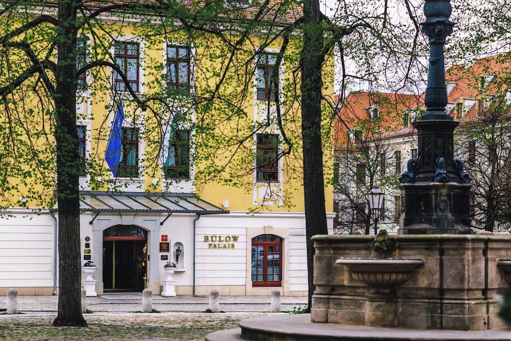 Relais & Châteaux Bülow Palais 1