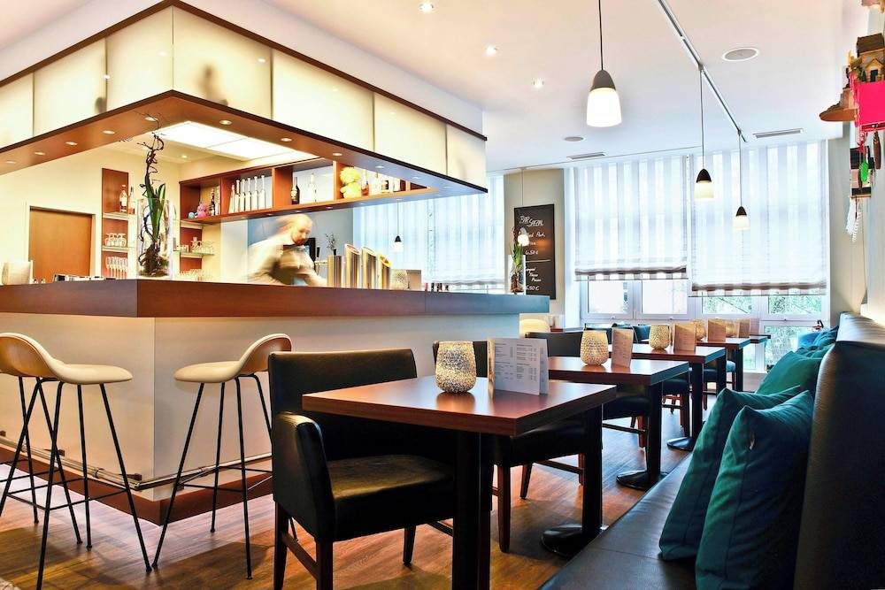 Courtyard by Marriott Dresden 1