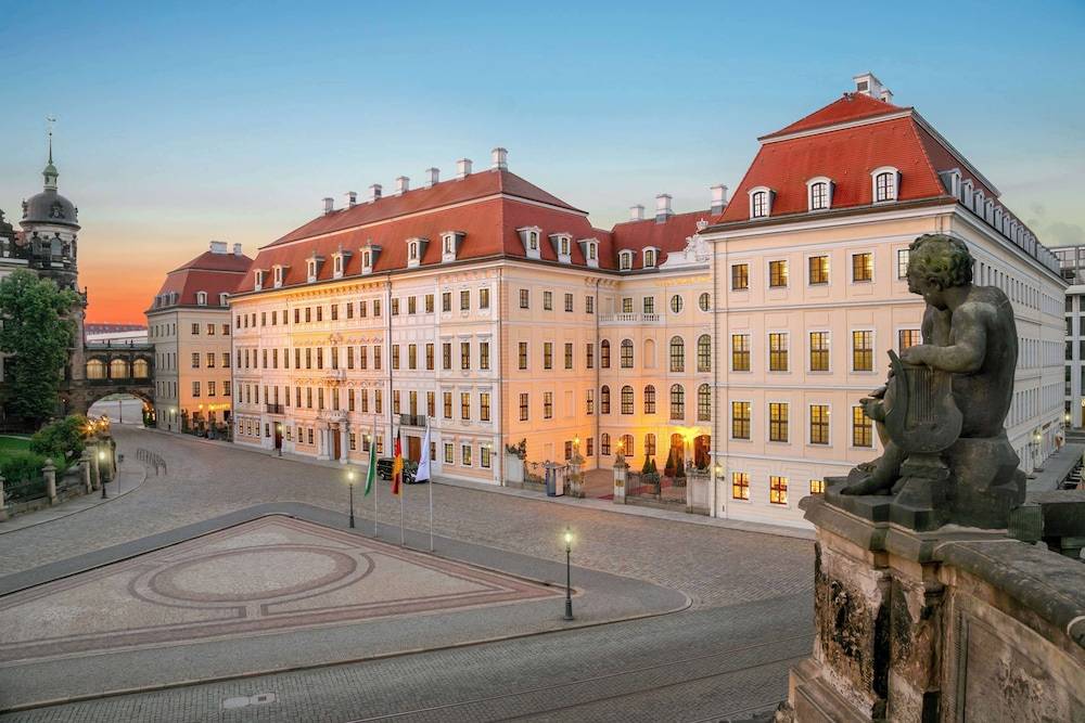 Hotel Taschenbergpalais Kempinski 1