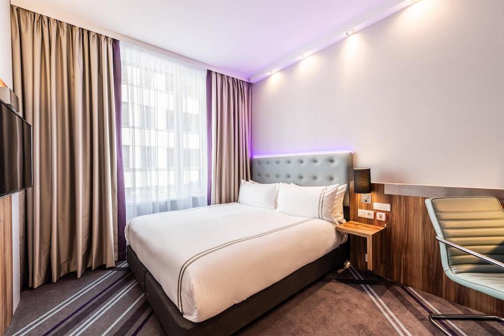 Premier Inn Dresden City Centre 1