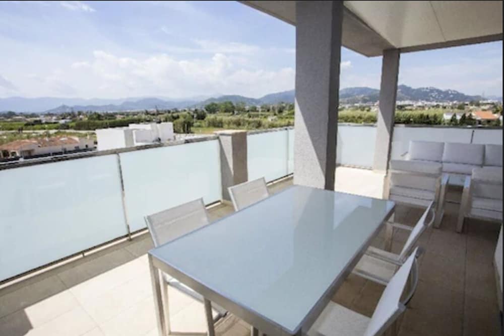 ApartHotel Playa Oliva 1