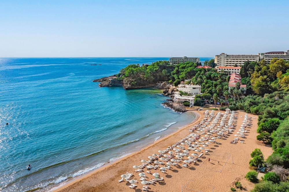 Utopia Beach Club 1