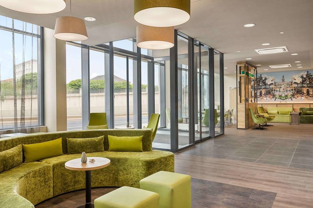 Super 8 by Wyndham Dresden 2