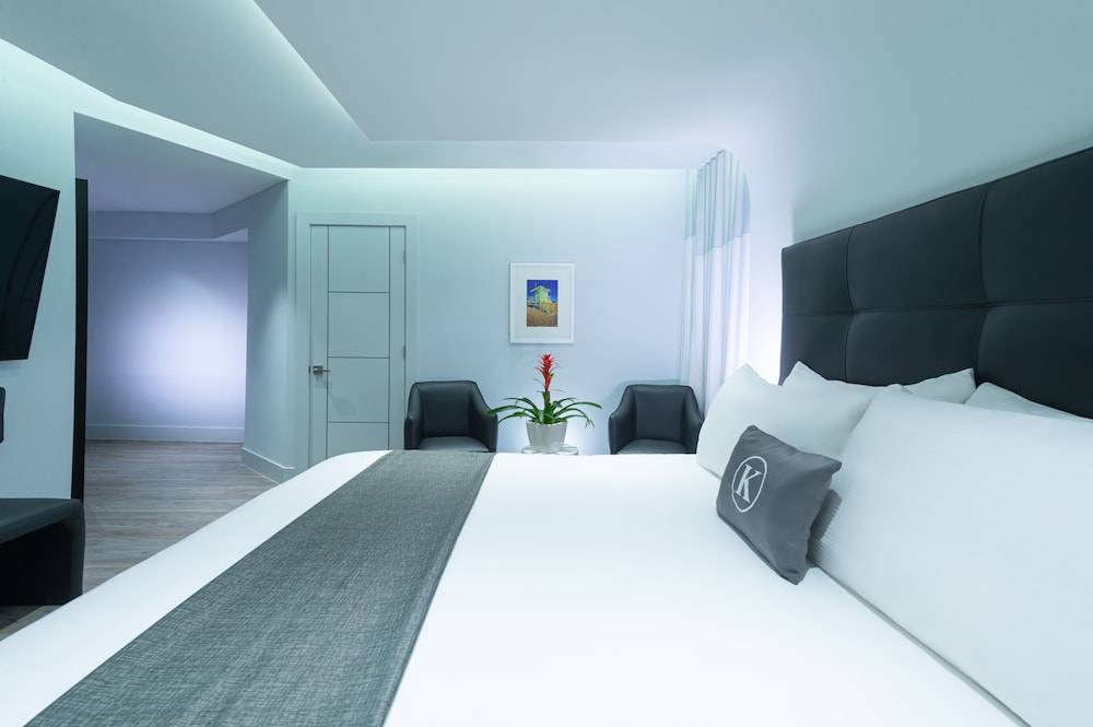 Kent Hotel 1