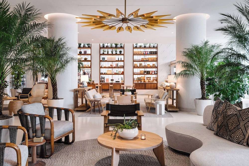 Nautilus Sonesta Miami Beach 2