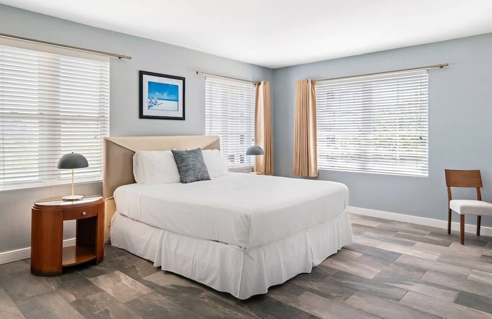 Kasa La Flora Miami Beach 1