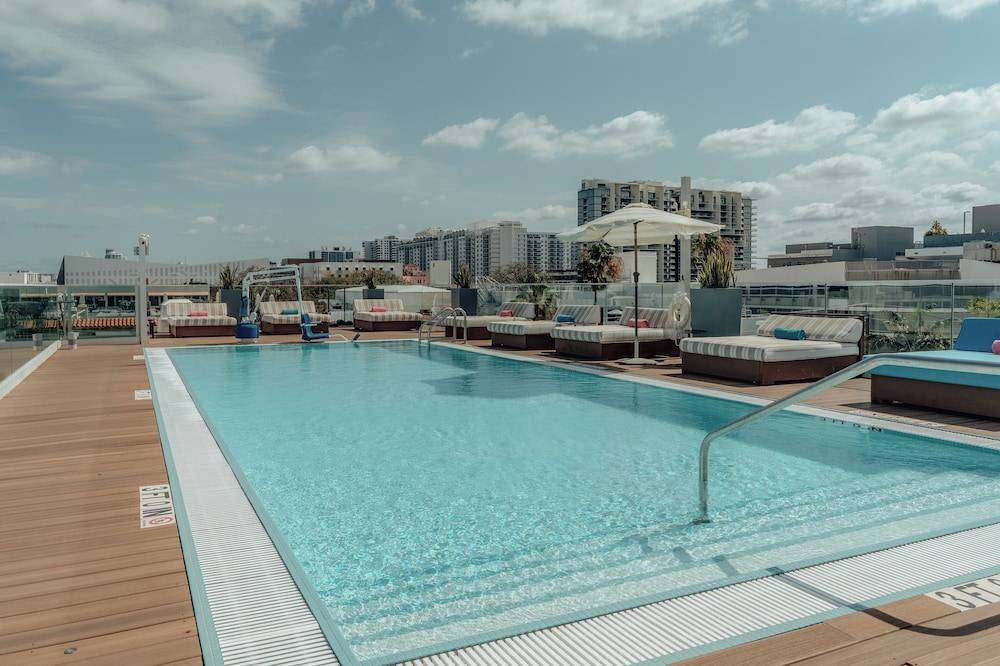 Iberostar Waves Miami Beach 1