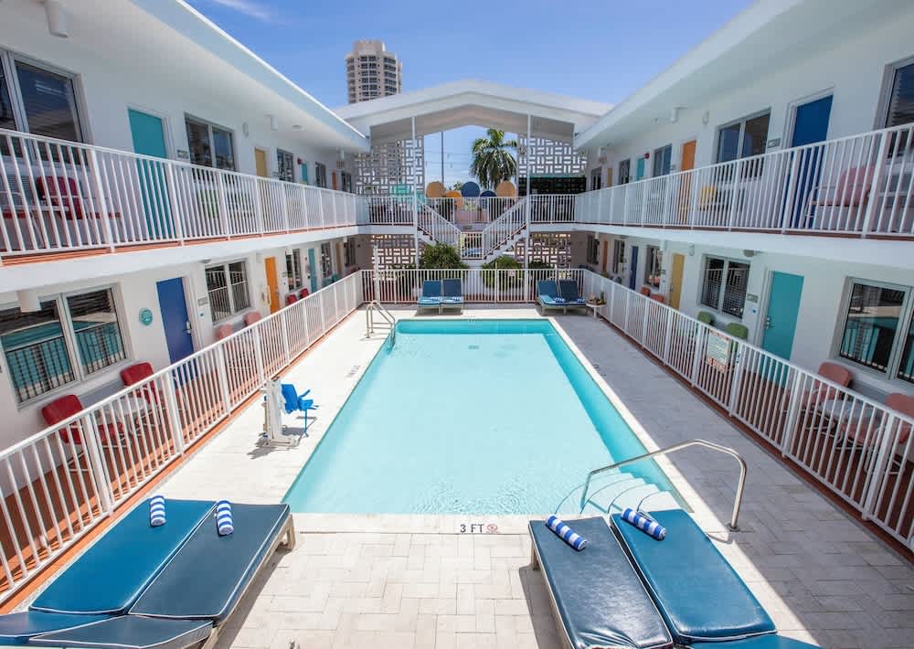 Waterside Hotel and Suites 1
