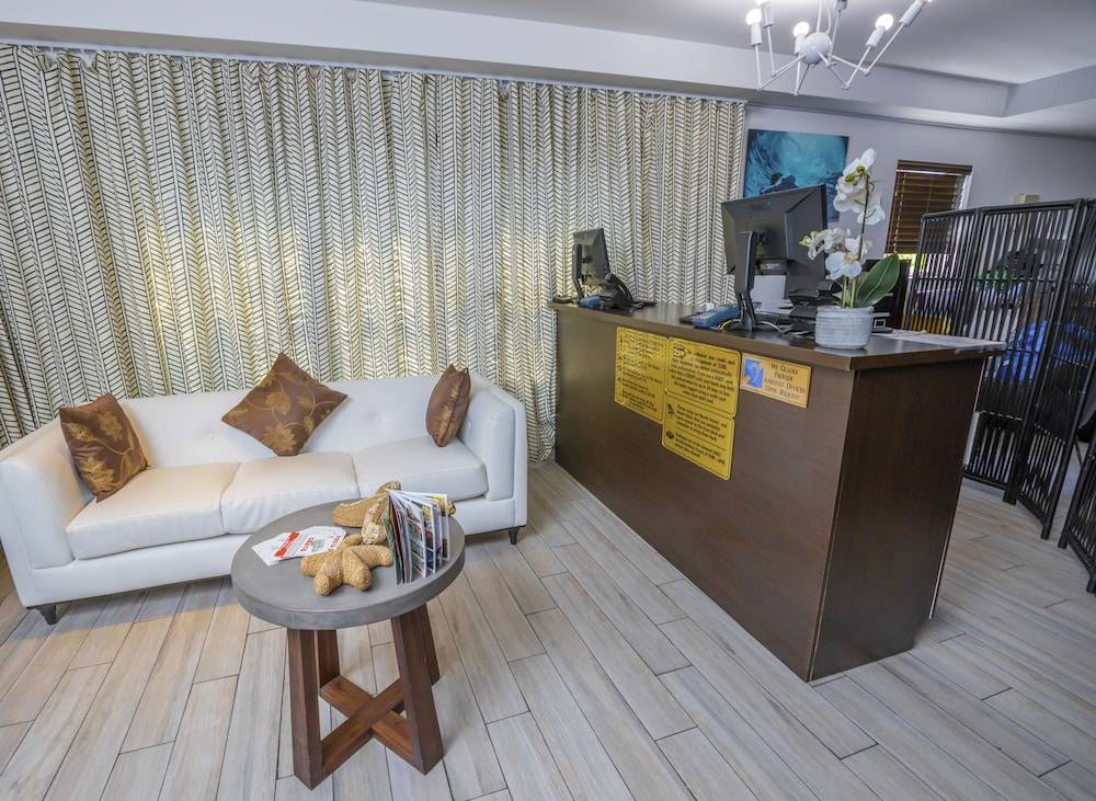 Beachside All Suites Hotel 2