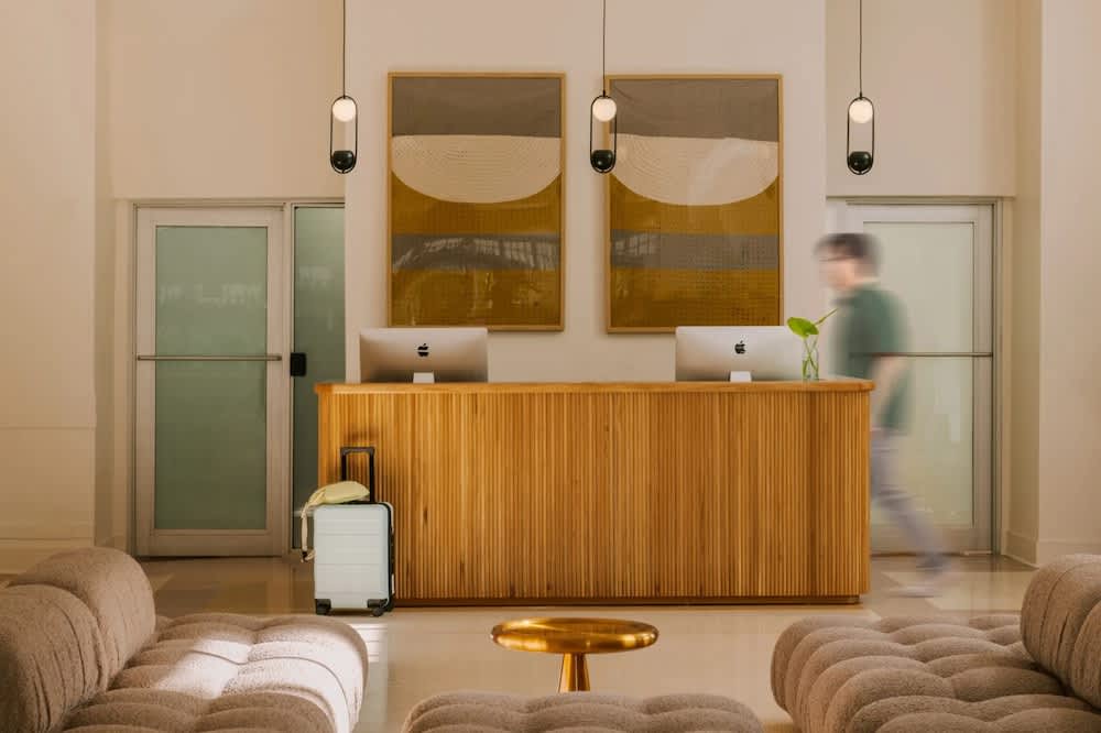 Kenmore Village Hotel, South Beach 2