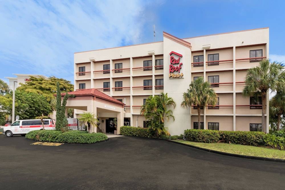 Red Roof Inn PLUS Miami Airport 1