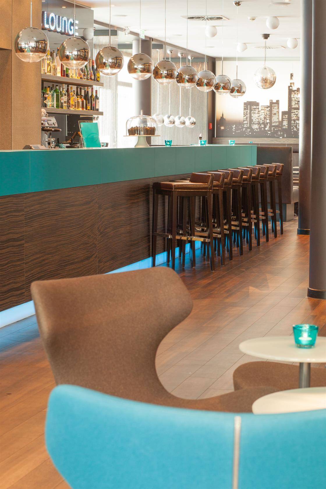 Motel One Frankfurt-East Side 2
