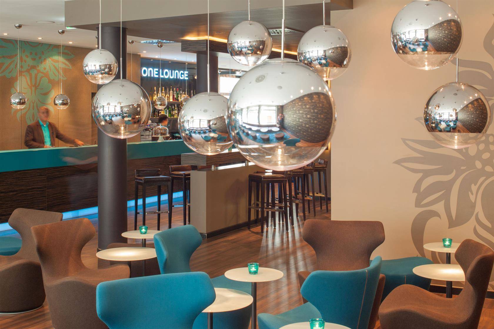Motel One Frankfurt-East Side 1