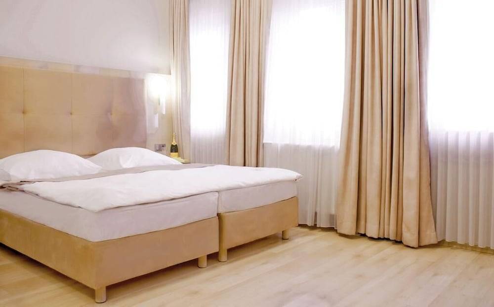 Hotel Am Kurfuerstenplatz - Messe 1