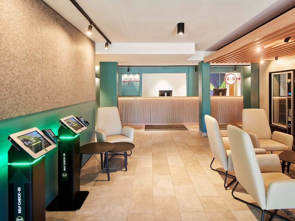 B&B HOTEL Frankfurt-Niederrad 2