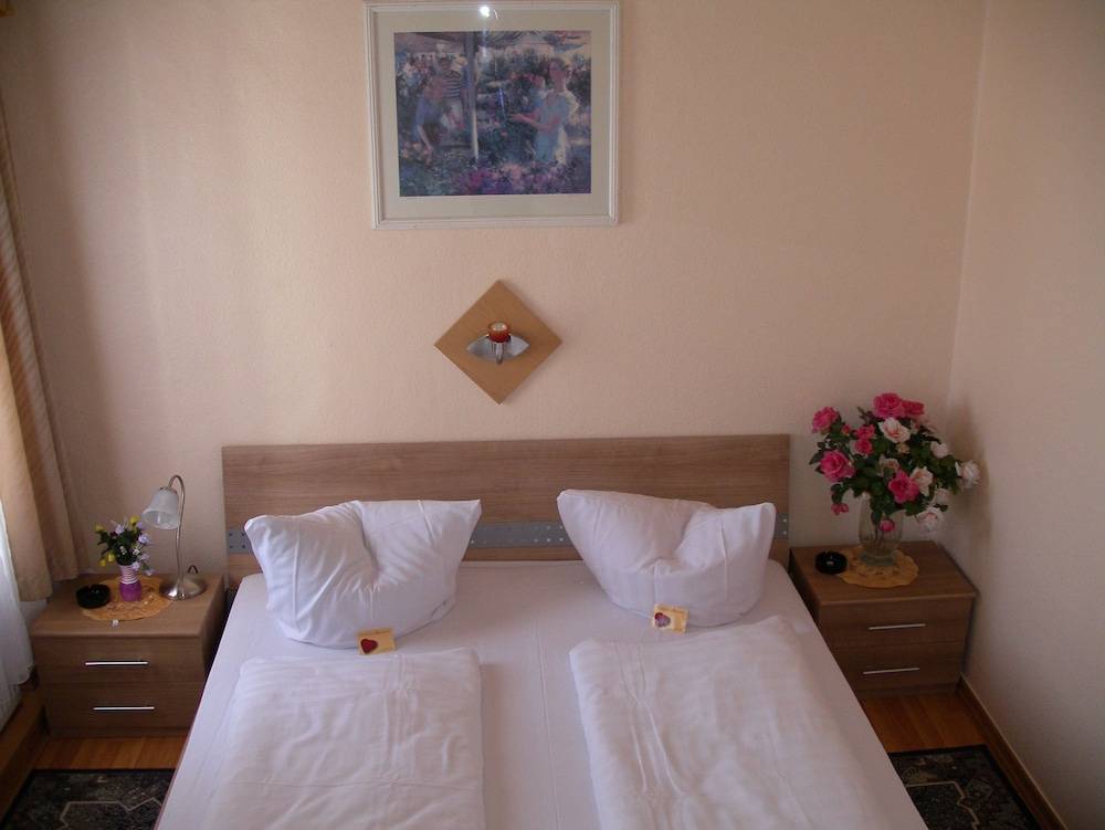 Hotel garni Djaran 1