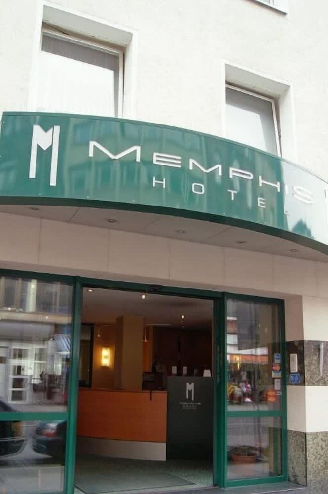 Memphis Hotel 1