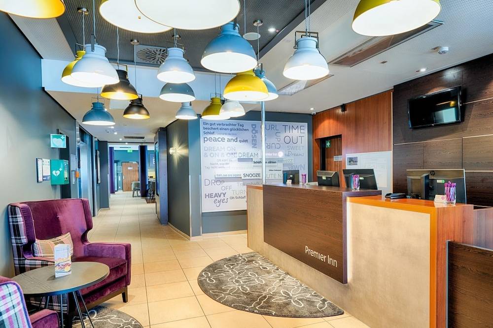 Premier Inn Frankfurt City Europaviertel 2