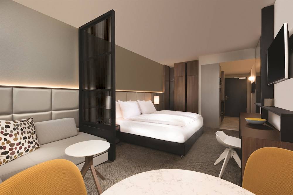 Adina Apartment Hotel Frankfurt Westend 1