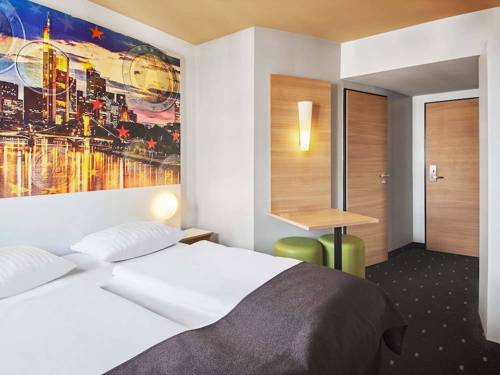 B&B HOTEL Frankfurt City-Ost 1