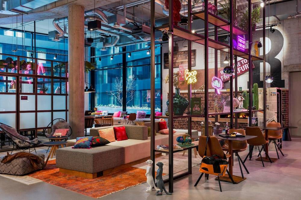 Moxy Frankfurt City Center 1