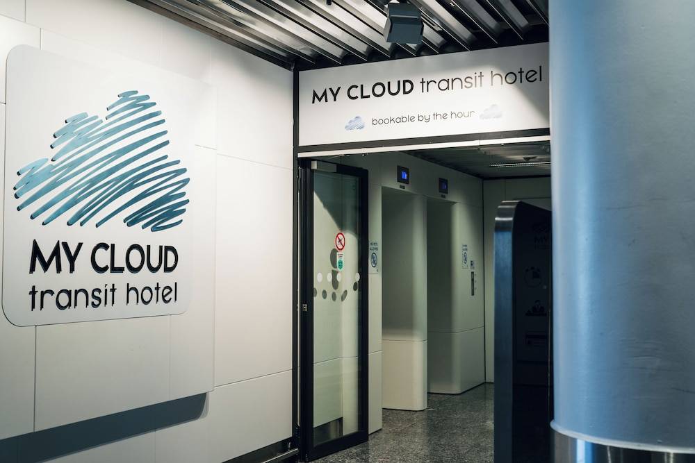 MY CLOUD Transit Hotel - Guests with international flight only! 1